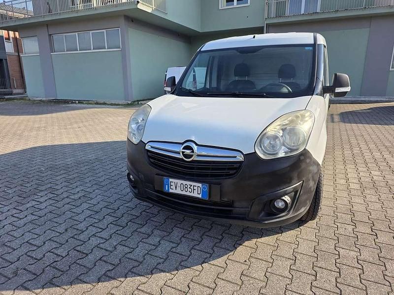Usata Opel Combo 120 CV (88 kW) 2014 Bianco Monovolume