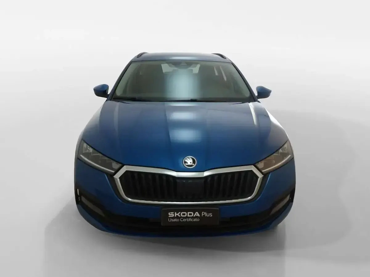 Usata Skoda Octavia Executive 116 CV (85 kW) 2023 Blu/azzurro Station wagon