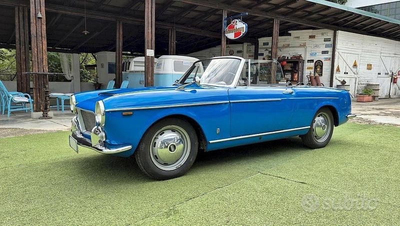 Usata Fiat 1500S S 90 CV (66 kW) 1960 Blu Cabrio