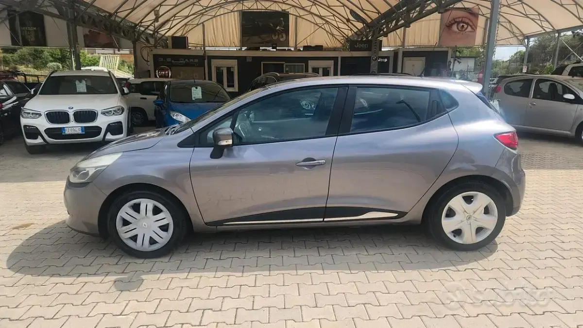 Occasion Renault Clio IV 80 PK (58 kW) 2016 Grijs Sedan