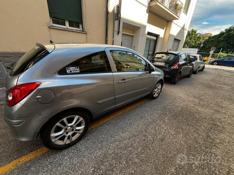 Usata Opel Corsa 69 CV (50 kW) 2008 Grigio Utilitaria