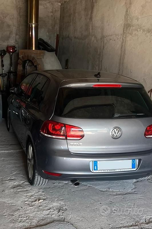 Usata VW Golf VI 105 CV (77 kW) 2011 Grigio Utilitaria