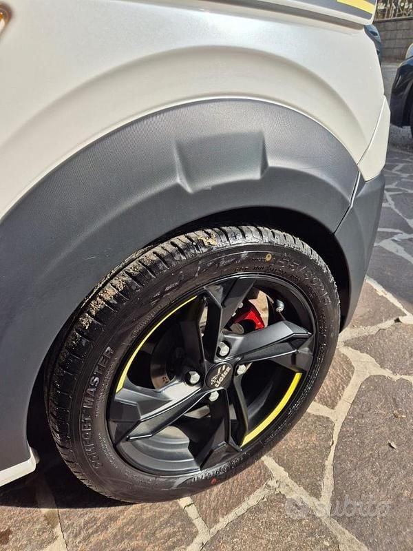 Usata Ligier Myli 2024 Bianco Utilitaria