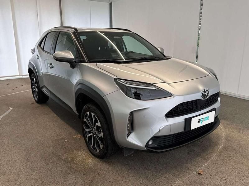 Usata Toyota Yaris Cross Trend 116 CV (85 kW) 2025 Grigio SUV