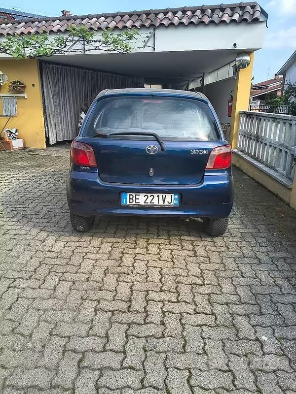 Usata Toyota Yaris 68 CV (50 kW) 1999 Berlina