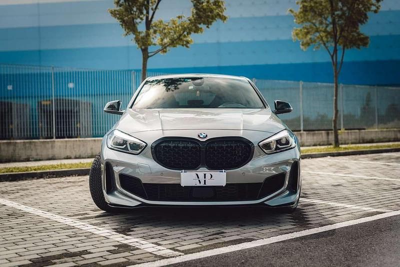 Usata BMW 135 Efficient Dynamics 306 CV (225 kW) 2022 Grigio Utilitaria