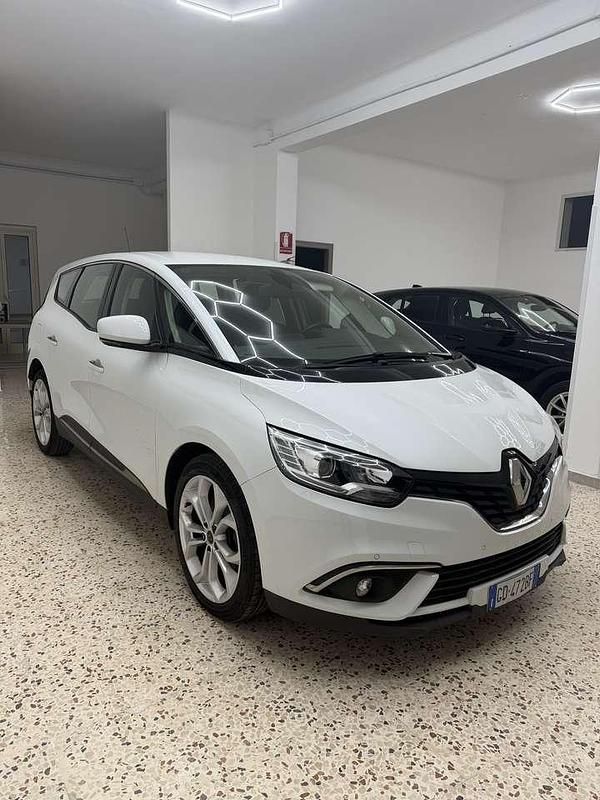 Usata Renault Grand Scénic IV Business 150 CV (110 kW) 2020 Bianco Monovolume
