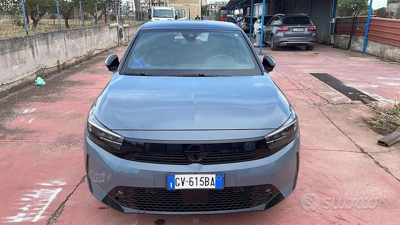 Usata 2024 Opel Corsa GS Line Tre volumi | 13.000 € (Ottimo prezzo) - Immagine 1/4