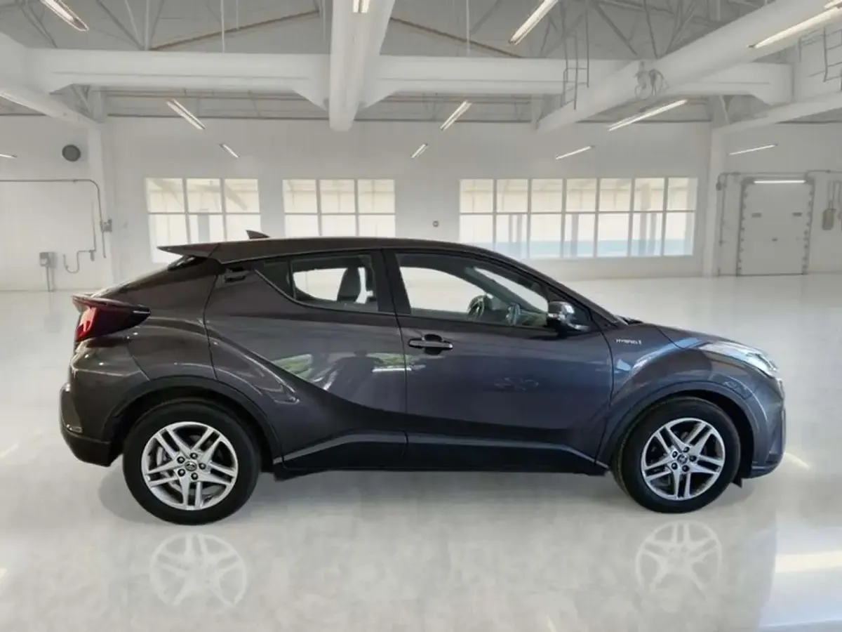 Usata Toyota C-HR Business Edition 98 CV (72 kW) 2021 Grigio SUV