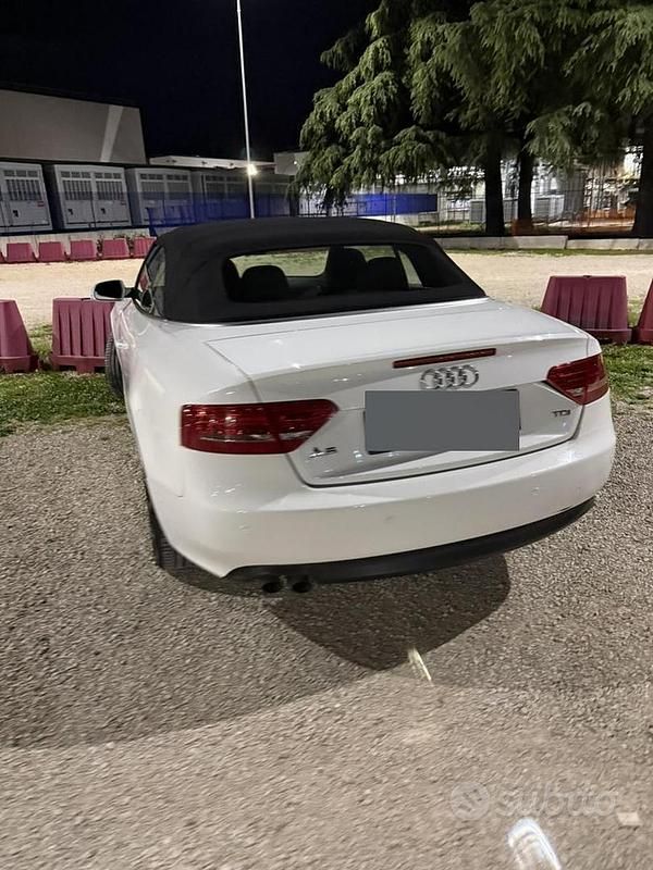 Usata Audi A5 Cabriolet Ambition 170 CV (125 kW) 2011 Bianco Cabrio
