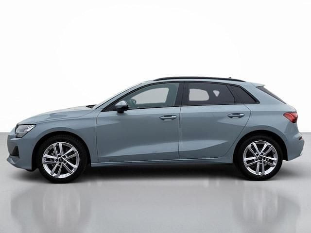 Usata Audi A3 Ambiente 116 CV (85 kW) 2025 Grigio freccia perla Berlina