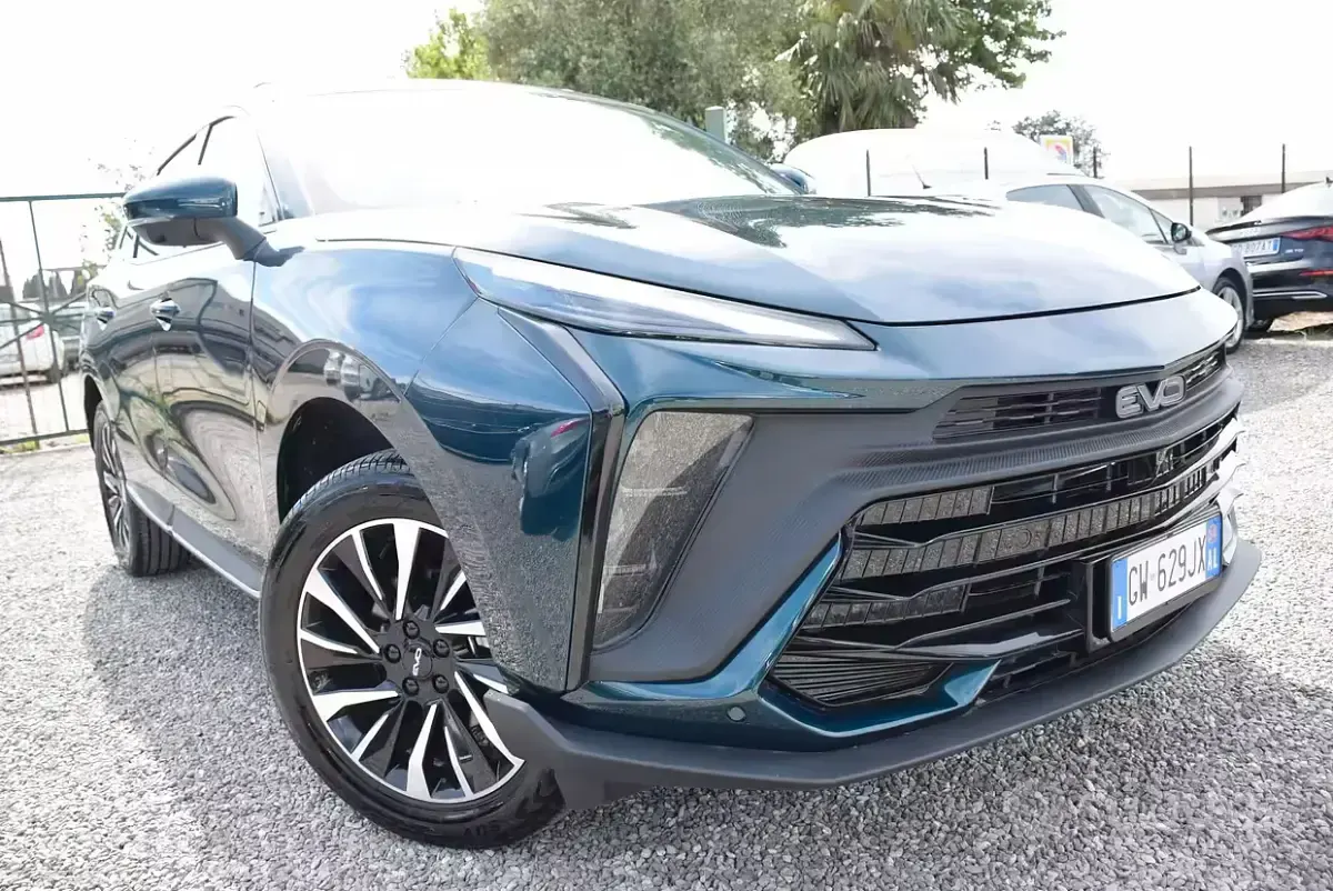 Usata EVO Evo 6 167 CV (122 kW) 2024 Verde SUV