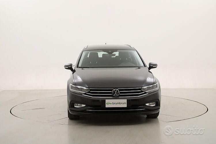 Usata VW Passat Business 150 CV (110 kW) 2022 Grigio Station wagon