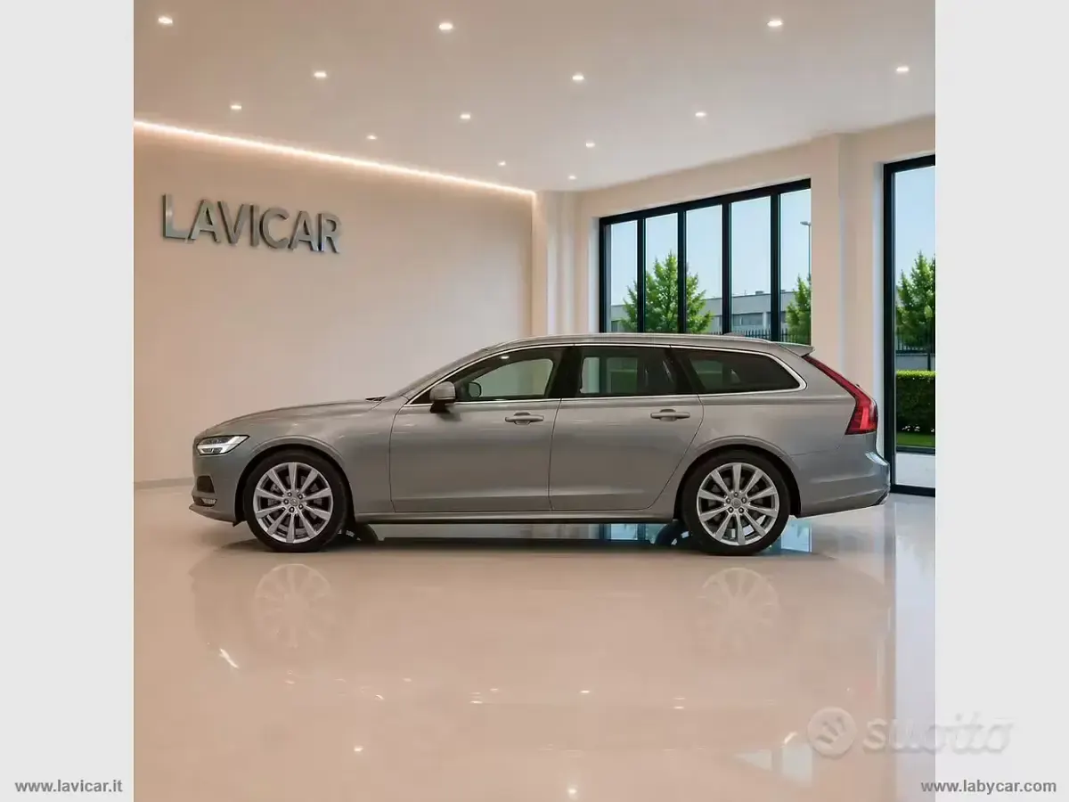 Usata Volvo V90 Momentum 190 CV (139 kW) 2019 Station wagon