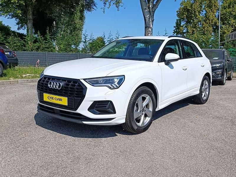 Bianco Usata 2023 Audi Q3 Advanced SUV | 38.900 € (Buon prezzo) - Immagine 1/4