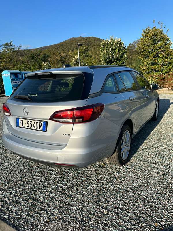 Usato 2017 Opel Astra 1.6 Diesel 110 CV (7.800 €)