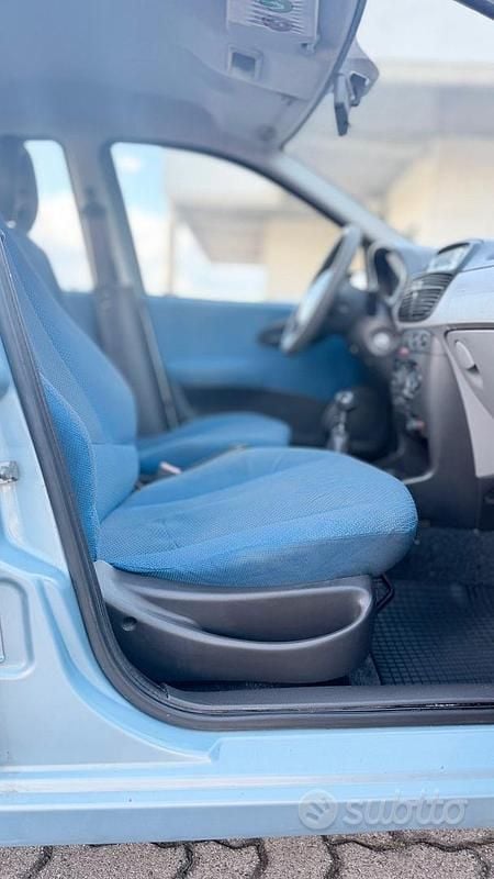 Usata Fiat Punto 2000 Grigio Utilitaria