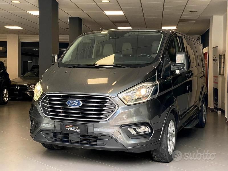 Usata Ford Tourneo Titanium X 185 CV (136 kW) 2021 Grigio Monovolume