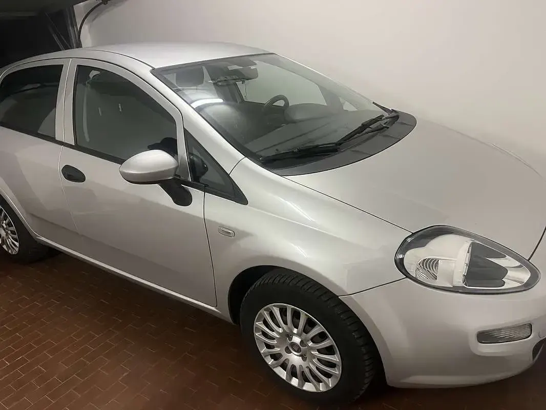 Usata Fiat Punto 69 CV (50 kW) 2016 Utilitaria