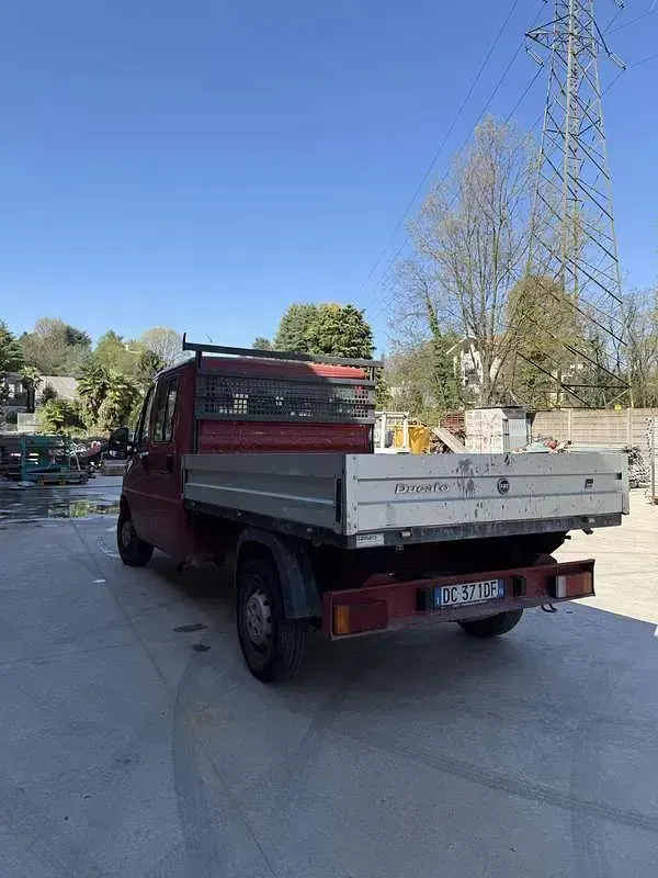 Usata Fiat Ducato 110 CV (80 kW) 2006 Furgone