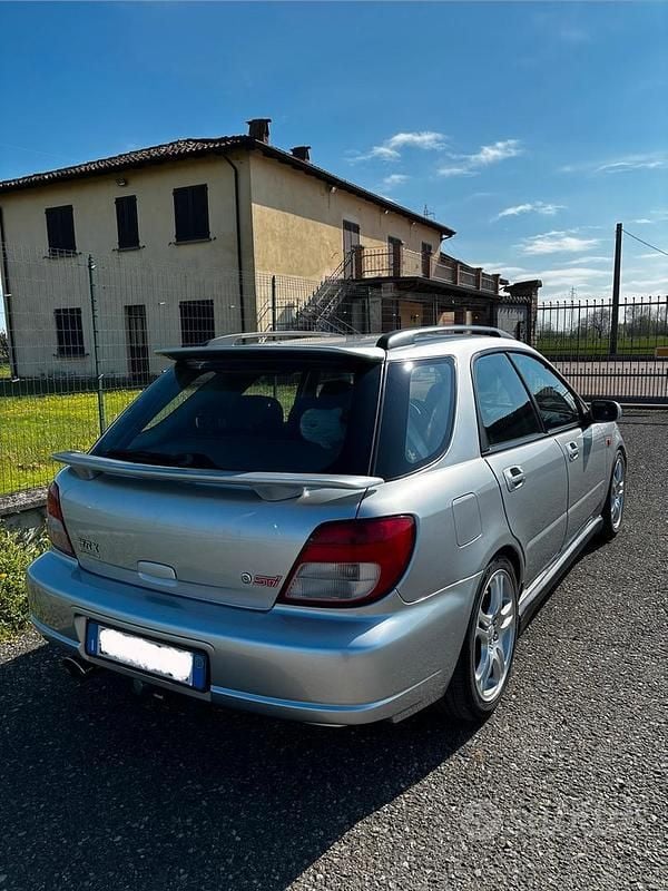 Usado Subaru Impreza 218 CV (160 kW) 2001 Gris Familiar