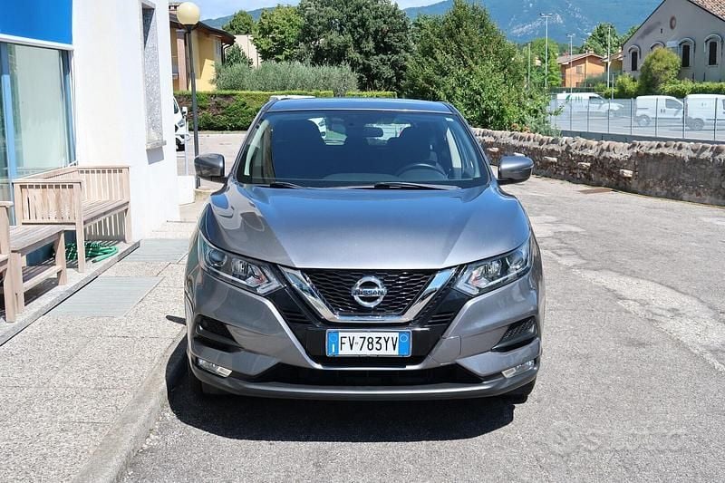 Usata Nissan Qashqai 116 CV (85 kW) 2019 Grigio SUV