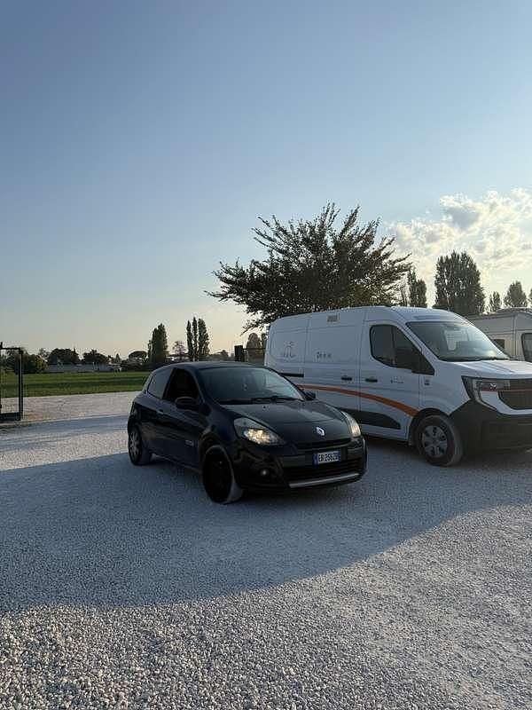 Usata Renault Clio II 65 CV (47 kW) 2010 Berlina