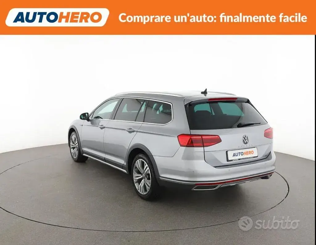 Usata VW Passat Alltrack 200 CV (147 kW) 2021 Grigio Station wagon