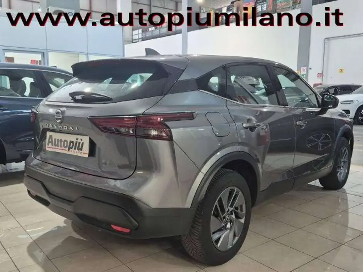 Usata Nissan Qashqai 140 CV (102 kW) 2022 Dark metal grey SUV