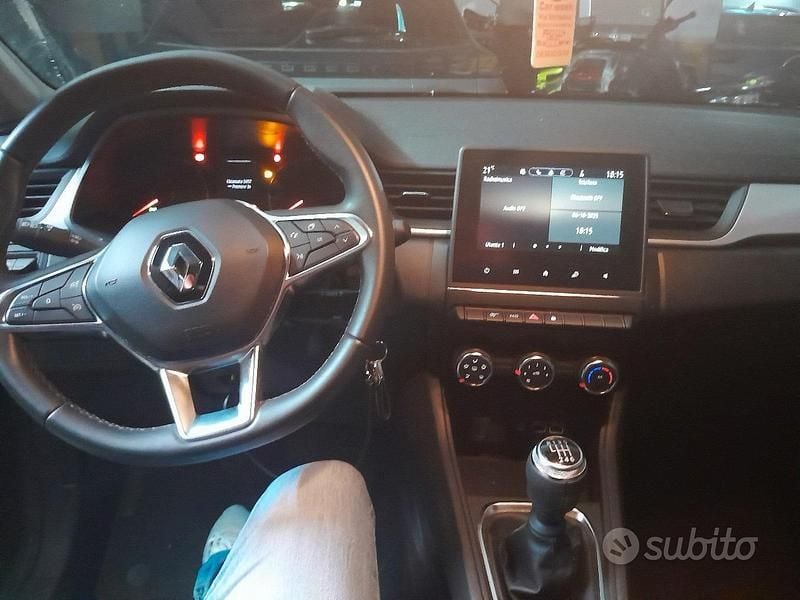 Usata Renault Captur Equilibre 90 CV (66 kW) 2023 Blu SUV