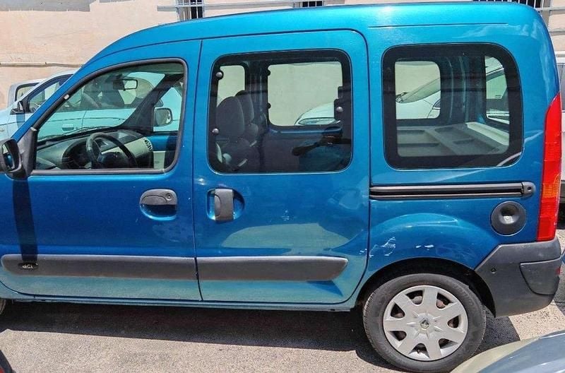 Usata Renault Kangoo Luxe 68 CV (50 kW) 2007 Verde Monovolume