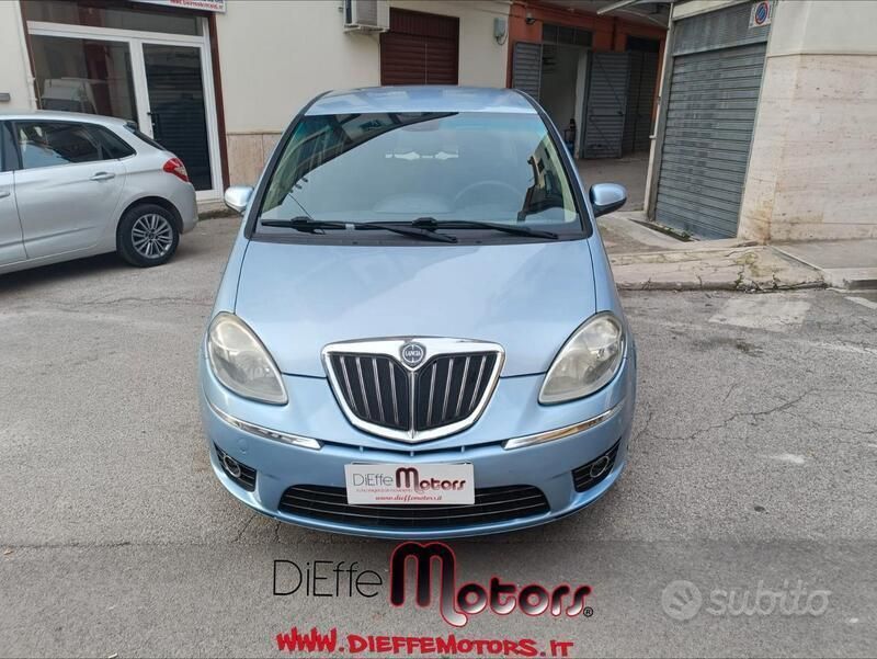 Usata Lancia Musa S 95 CV (69 kW) 2010 Blu Monovolume
