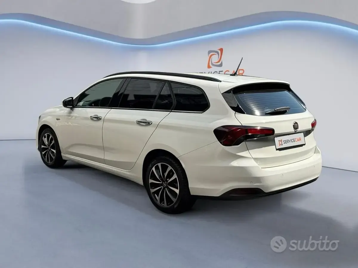Usata Fiat Tipo Business 120 CV (88 kW) 2018 Bianco Station wagon