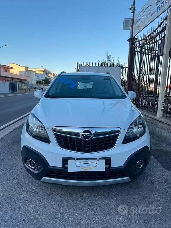Usata Opel Mokka Cosmo 140 CV (102 kW) 2016 Bianco SUV