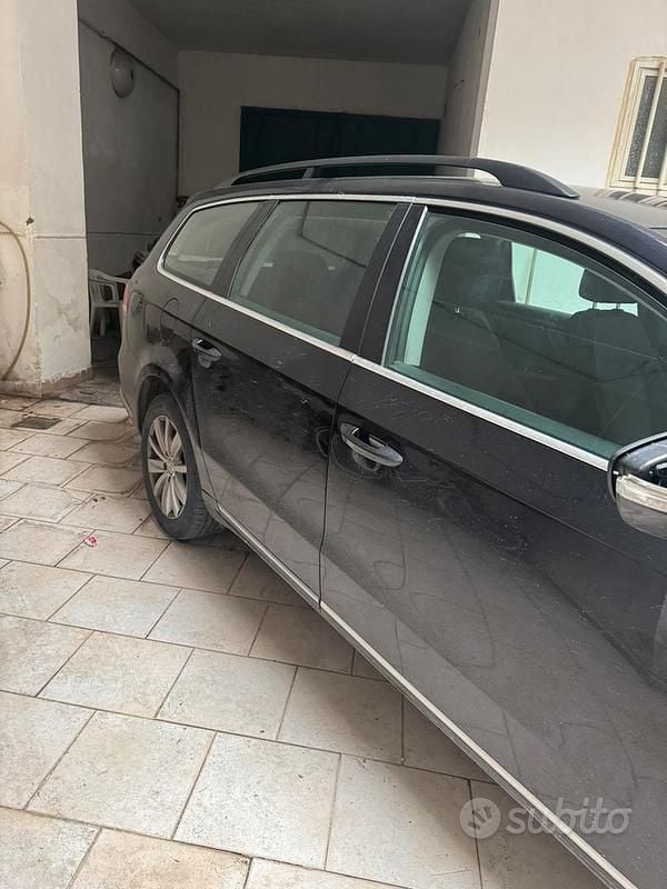 Usata VW Passat 105 CV (77 kW) 2014 Nero Station wagon