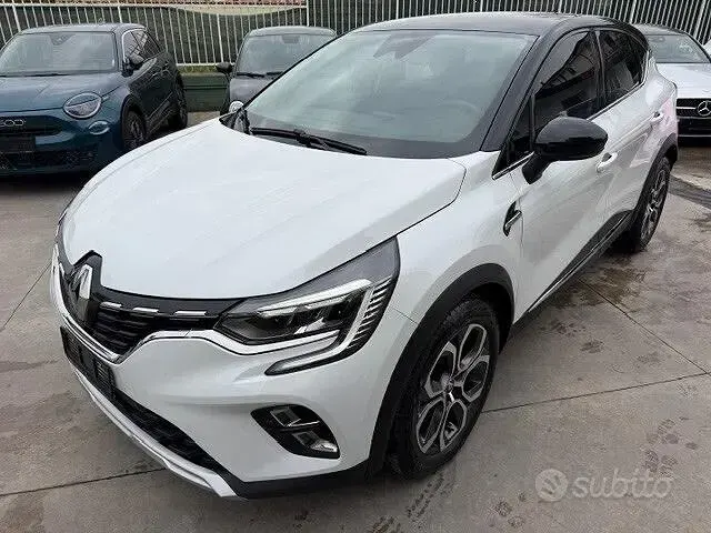 Käytetty Renault Captur Intens 116 HP (85 kW) 2020 Valkoinen Katumaasturi