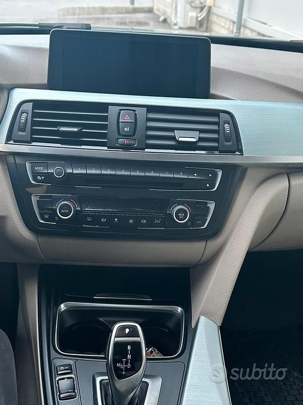 Usata BMW 330 258 CV (189 kW) 2013 Grigio Station wagon