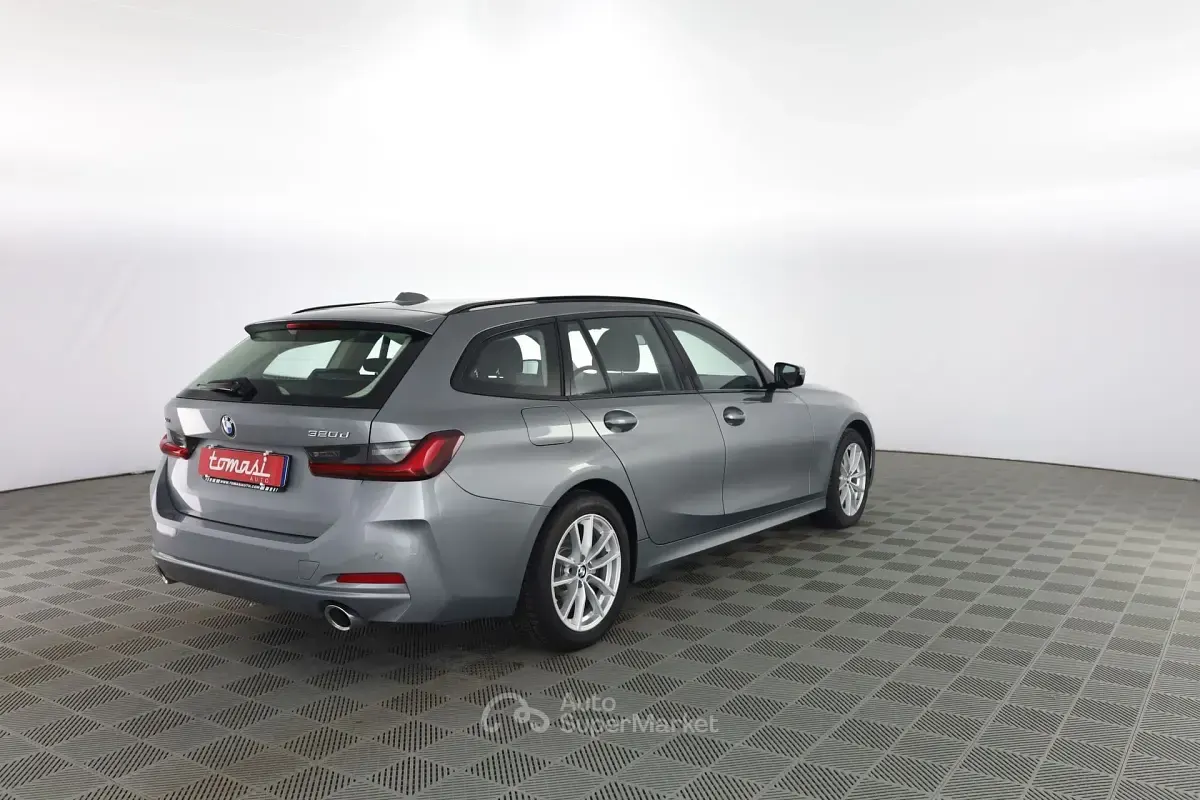 Begagnad BMW 320 Efficient Dynamics 190 HK (139 kW) 2023 Grå Kombi