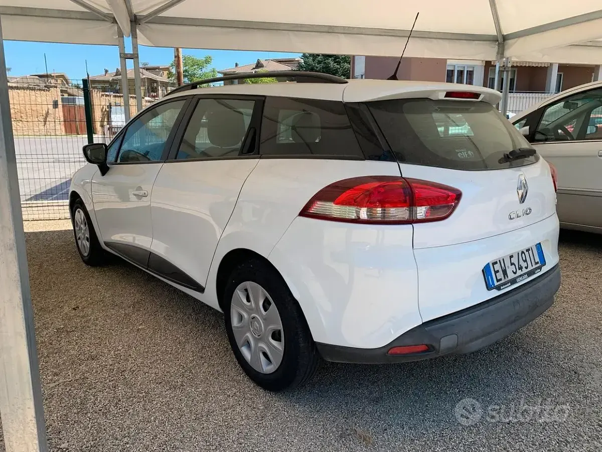 Usata Renault Clio 75 CV (55 kW) 2014 Bianco Station wagon
