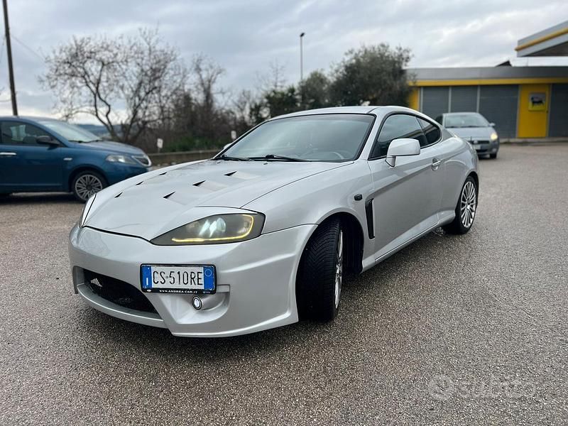 Usata Hyundai Coupé 105 CV (77 kW) 2005 Grigio Coupé