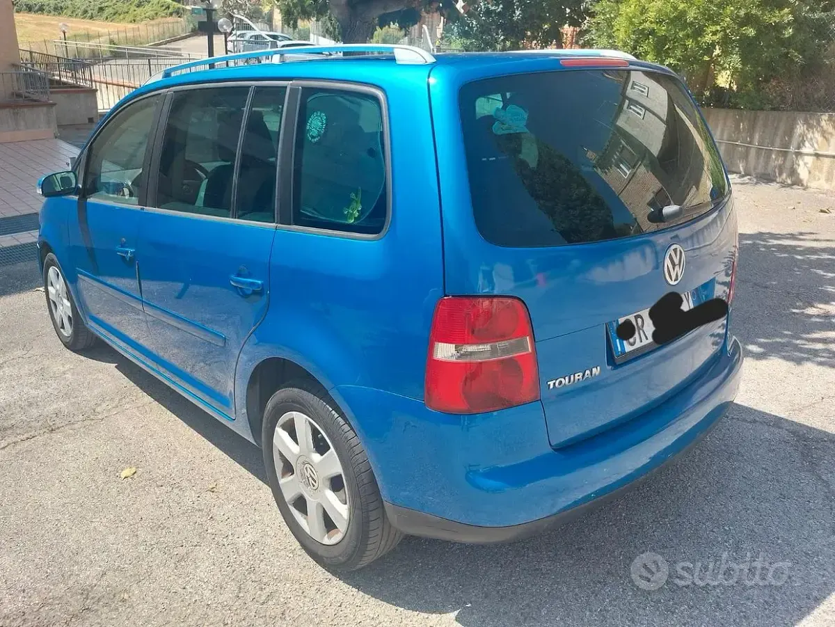 Usata VW Touran 105 CV (77 kW) 2004 Monovolume