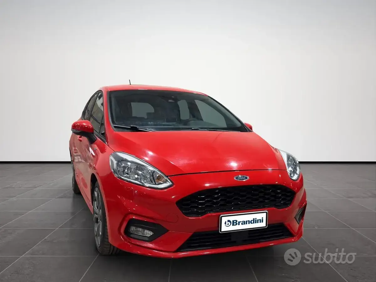 Usata Ford Fiesta ST-Line 86 CV (63 kW) 2018 Rosso Utilitaria