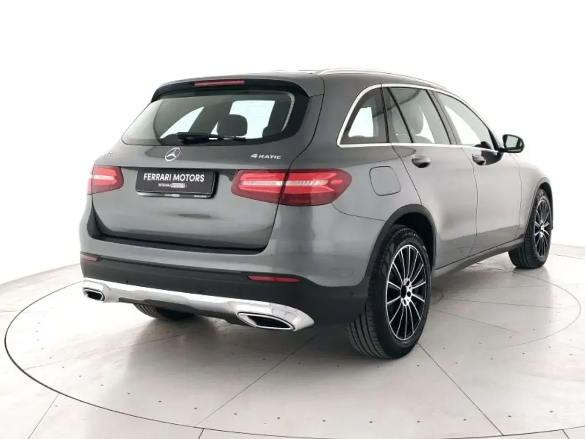 Usata Mercedes GLC220 Premium 170 CV (125 kW) 2016 Grigio SUV