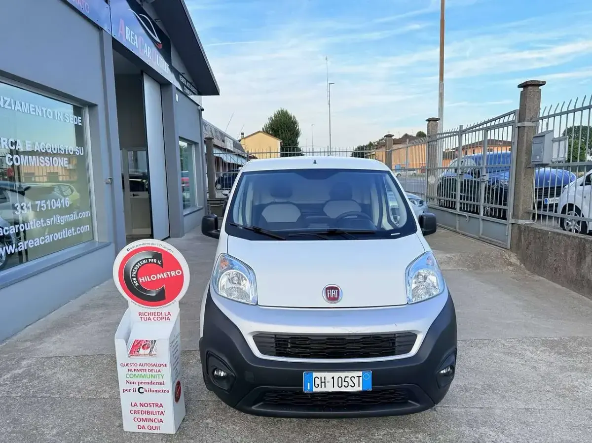 Usata Fiat Fiorino 95 CV (69 kW) 2021 Bianco gelato Monovolume