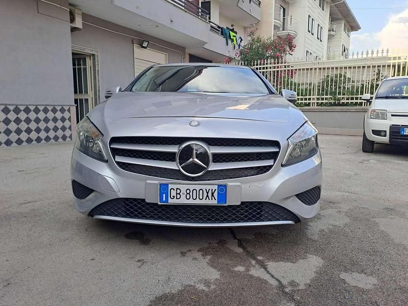Usata Mercedes A160 Executive 90 CV (66 kW) 2015 Argento Berlina