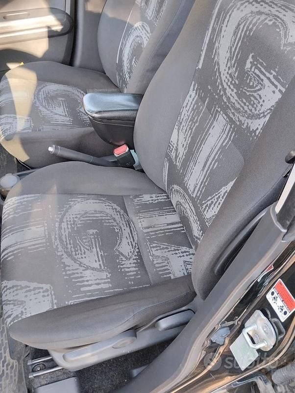 Usata Opel Agila 2011 Utilitaria