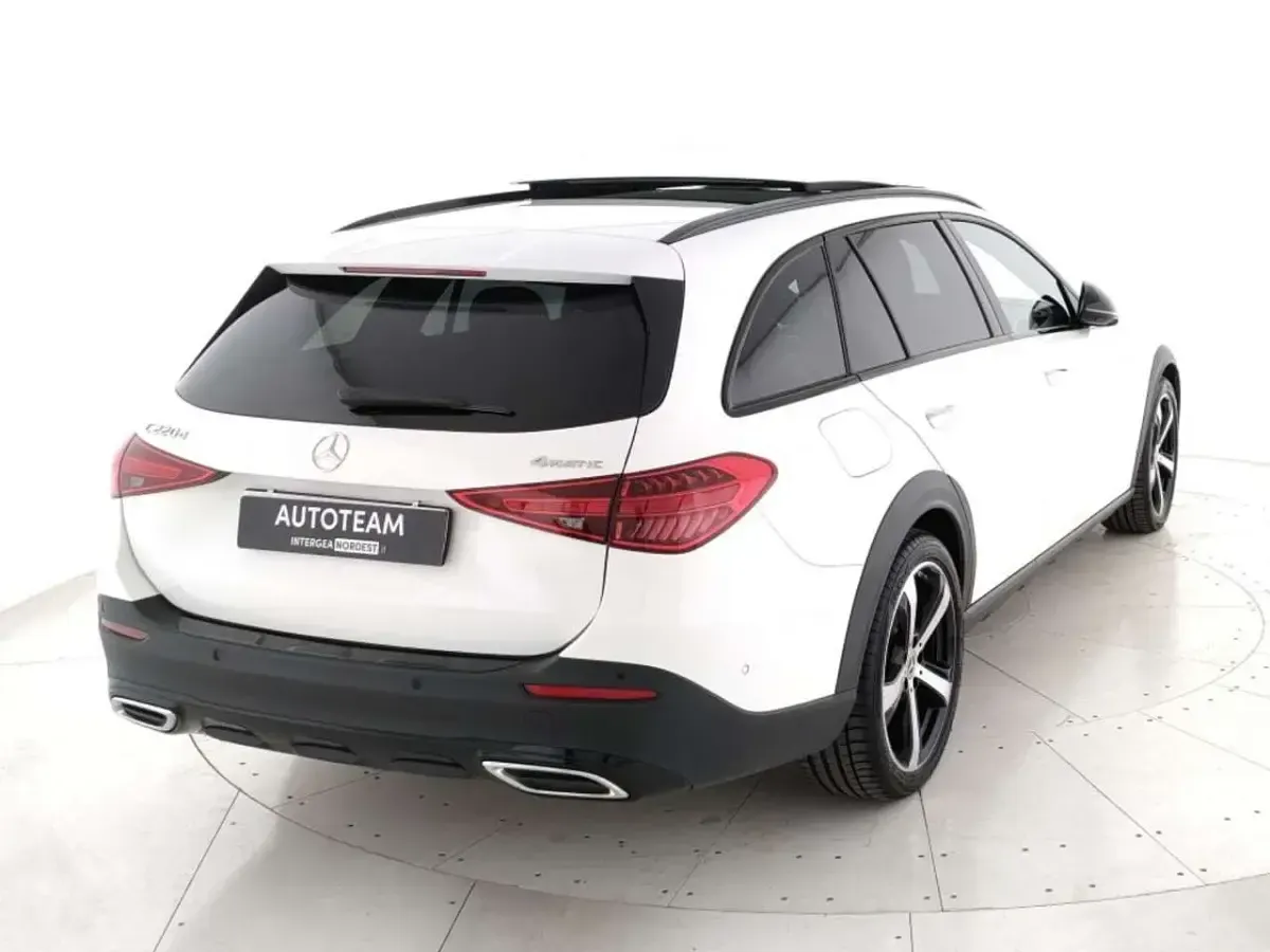 Usata Mercedes C220 Premium 197 CV (144 kW) 2024 Bianco Station wagon
