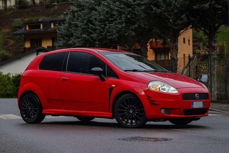 Usata Fiat Grande Punto Sport 95 CV (69 kW) 2006 Utilitaria