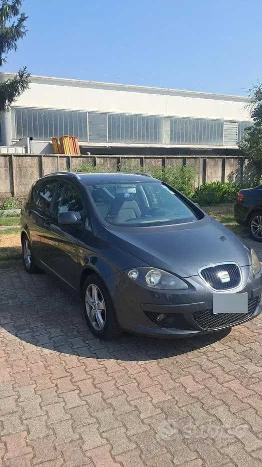 Usata Seat Altea 102 CV (75 kW) 2008 Monovolume