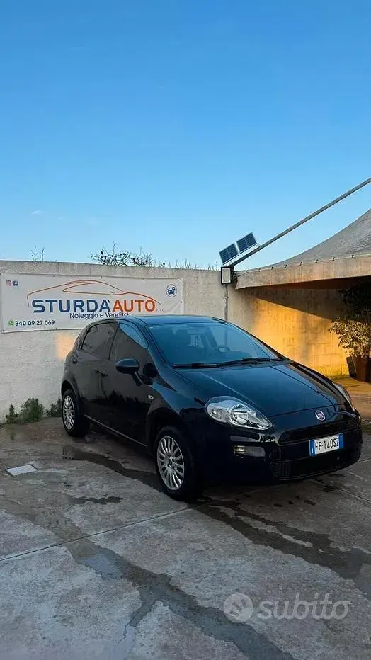 Usata Fiat Punto Street 70 CV (51 kW) 2018 Nero Utilitaria